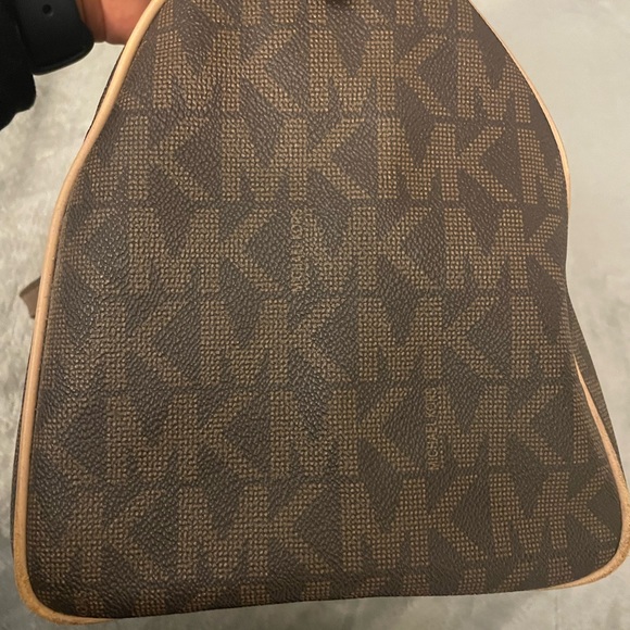 Michael Kors Monogram Grayson Satchel w/ Free MK Wallet. Size Medium - Picture 13 of 16